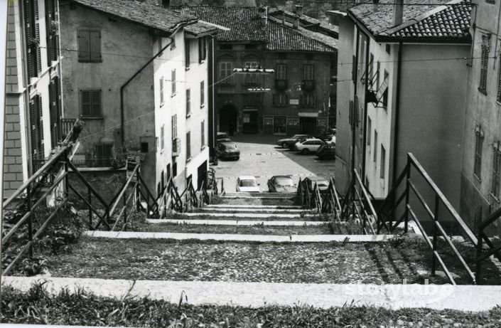 Scalinata della Chiesa di San Lorenzo Martire