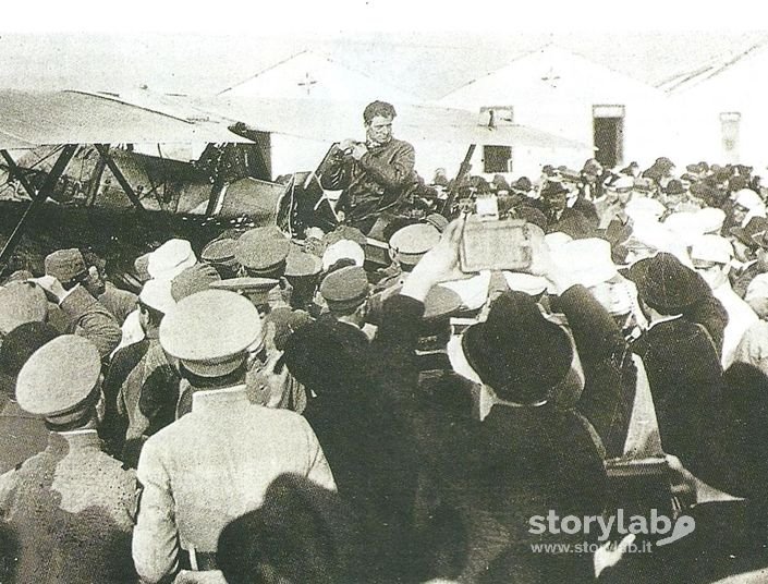 Antonio Locatelli A Buenos Aires Dopo La Trasvolata Dal Pacifico All'Atlantico 1919