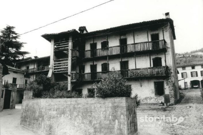 Centro Del Borgo Di Rosciate