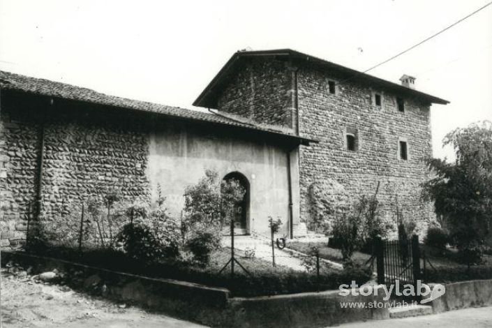 Centro Del Borgo Di Rosciate