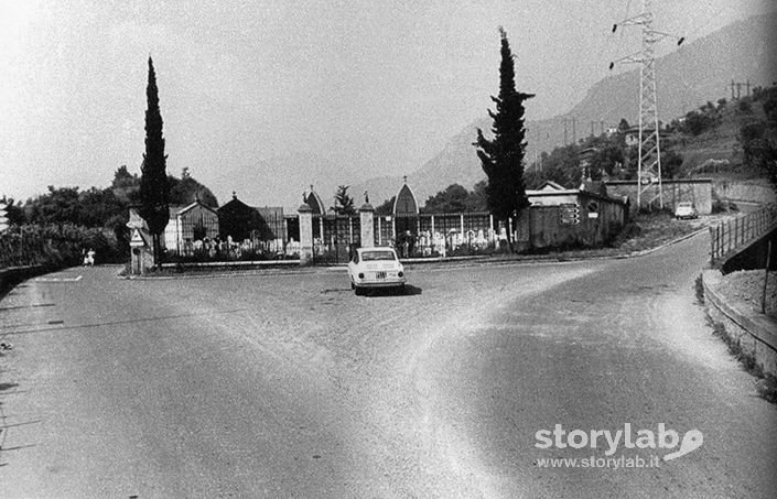 Camposanto visto dalla strada