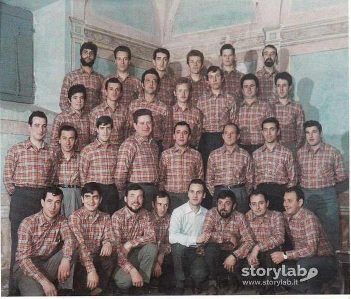 Cisano Bergamasco 1969 Una Delle Prime Foto Ufficiali Del Coro Val San Martino