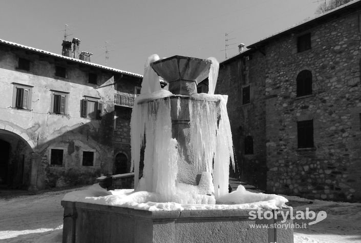 Fontana Con Ghiaccio